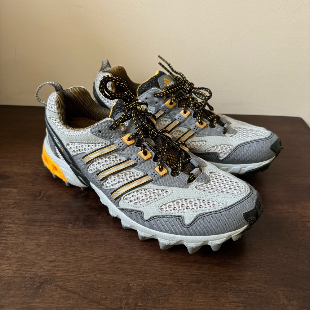 Adidas Men Running Shoes Size 8.5 new not box